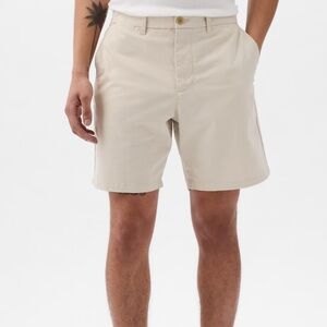 NWT - Gap 8” Men’s Modern Shorts